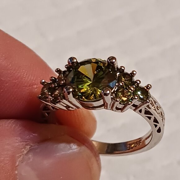 Olive Green Peridot Birthstone Silver Fashion Ring Size 7 NWOT - Picture 15 of 15